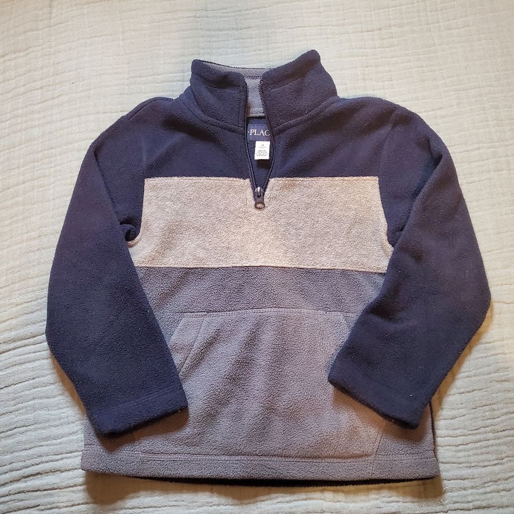 Childrens Place boys pullover